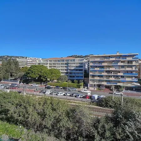 Immogroom - Cozy - Center - Ac In Living - Close To The Sea Apartment