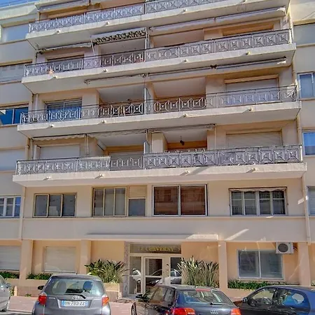 Immogroom - Cozy - Center - Ac In Living - Close To The Sea
